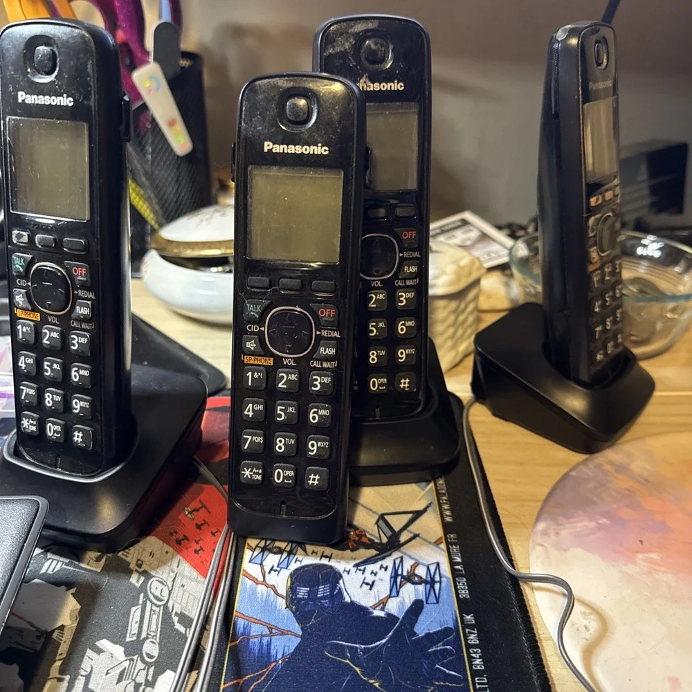 4 Panasonic KX-TGA660 Cordless Handset w/ 3 Charger Cradle Works Needs Batteries